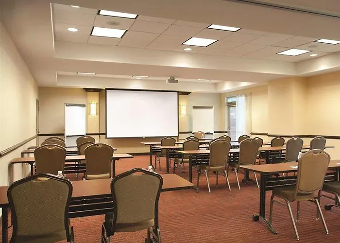 Hotel Hyatt Place Worth / Cityview