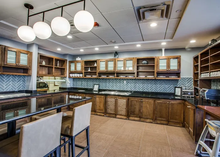 Hyatt Place Worth / Cityview Hotel 3*