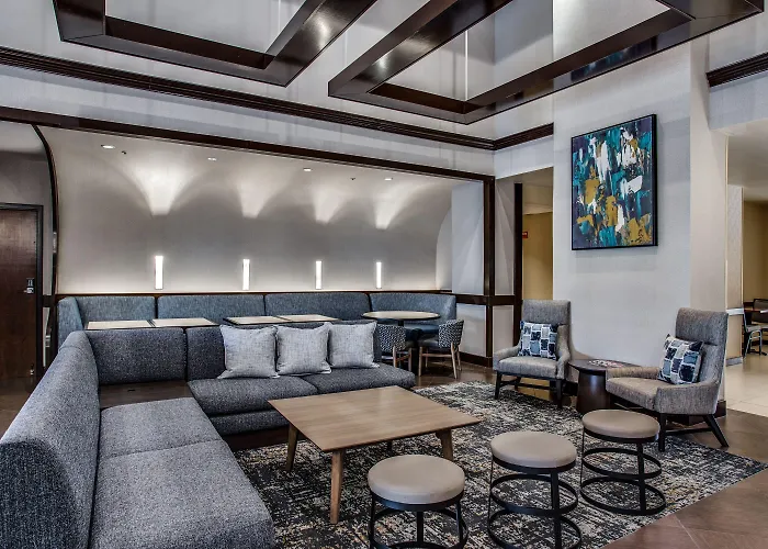 Hyatt Place Worth / Cityview 3*